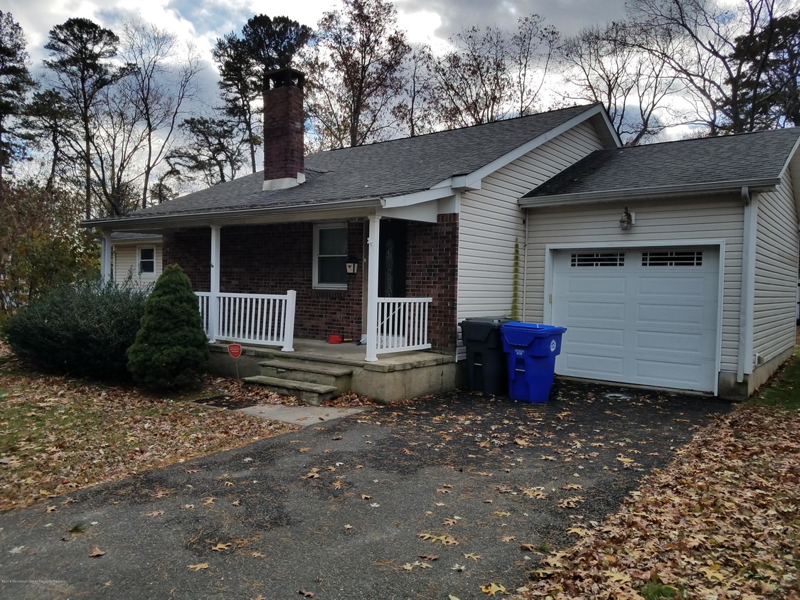 Primary Photo - 1699 W Princeton Ave