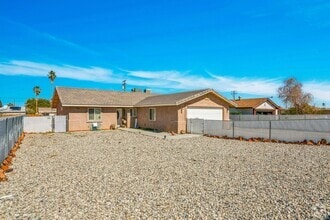 Building Photo - 72360 Sun Valley Dr