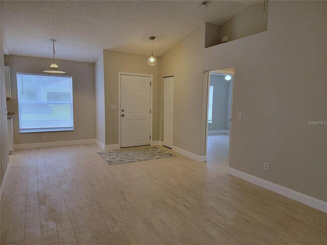 Building Photo - 173 Bird of Paradise Dr