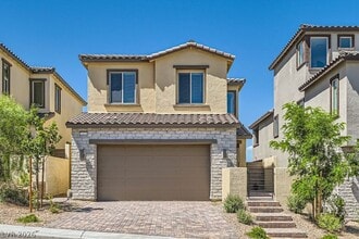Building Photo - 11604 Desert Hollow Avenue