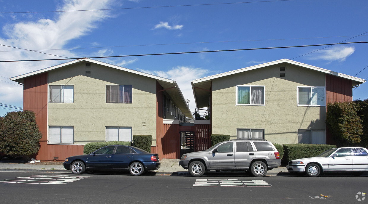 Primary Photo - Kent Apartments