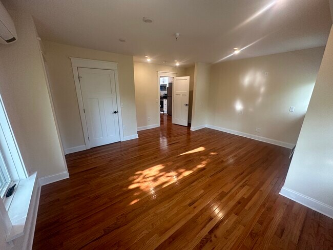 Foto del edificio - 118-20 Hudson St
