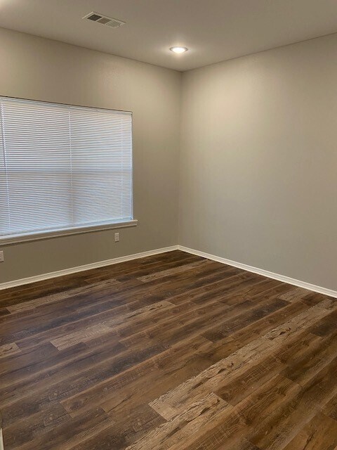 Dormitorio principal - 111 E Main St