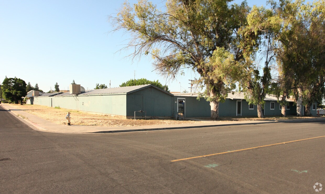 Foto principal - 638 W Kern St
