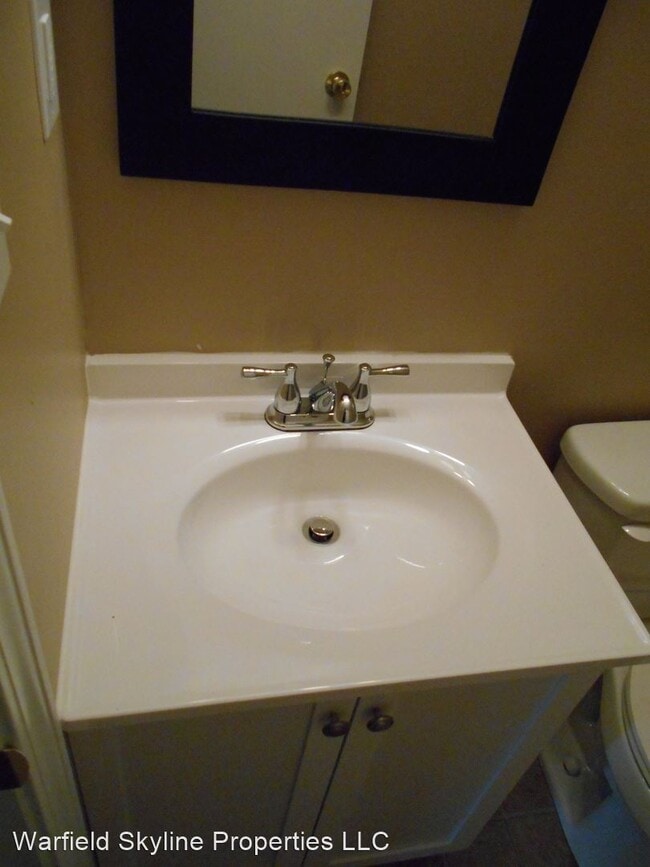 Building Photo - 2 br, 1.5 bath House - 1926 Goldsmith Lane...
