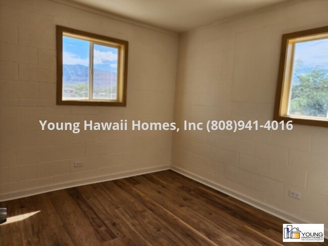 Building Photo - 4 Bed 2 Bath unit with Water included.