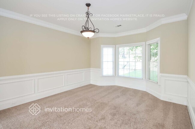 Building Photo - 734 Laurel W Ct