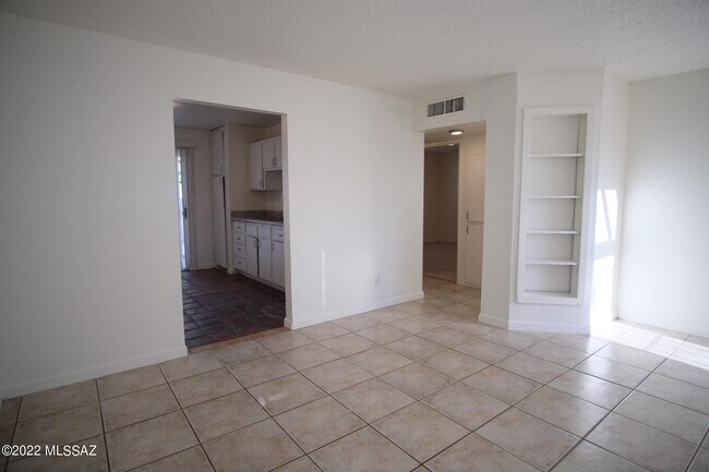 Foto del edificio - 5872 E 28th St