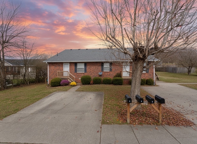 Foto del edificio - 211 Carmack Ave