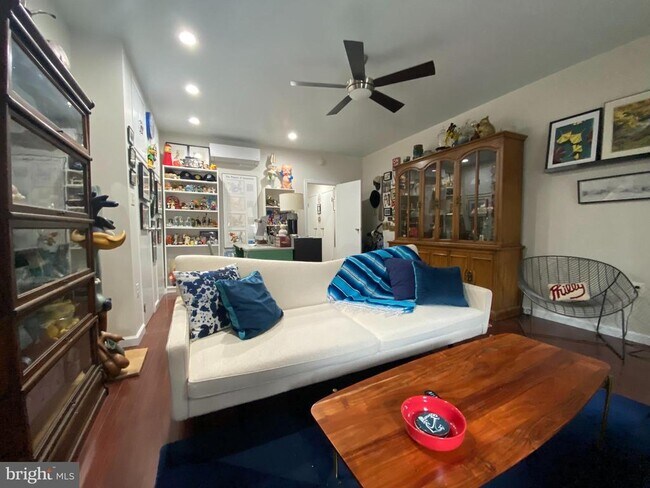 Foto del edificio - 915 S 8th St