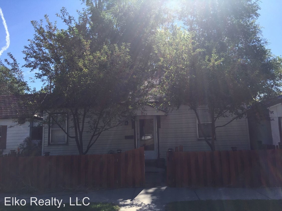 824 Juniper St, Elko, NV 89801 House Rental in Elko, NV