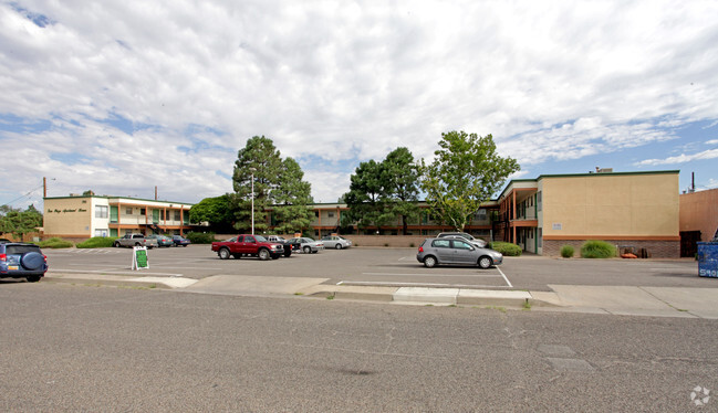 Foto del edificio - Fair Plaza Apartments