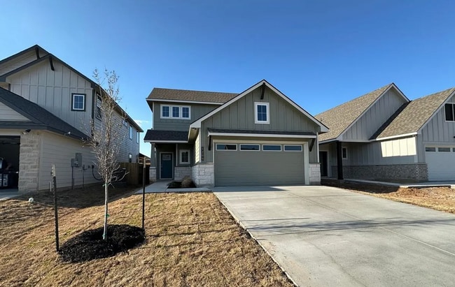 Building Photo - 4 bed 3 bath new build!