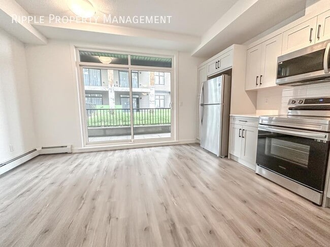Building Photo - 50% OFF YOUR FIRST MONTHS RENT! AMAZING 1 ...