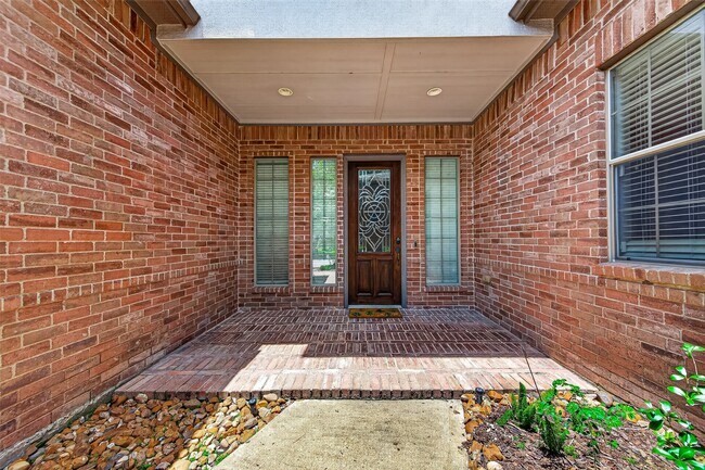 Building Photo - 8602 Two Sisters Ct