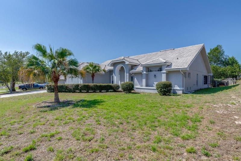 Primary Photo - 4415 Gondolier Rd
