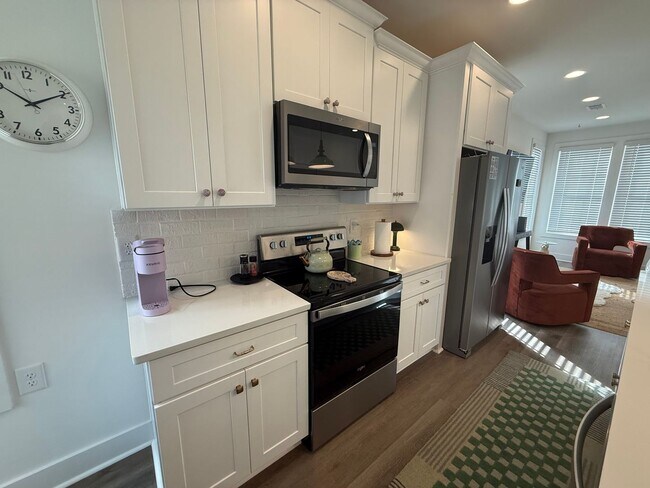 Building Photo - Northgate Townhome - Auburn