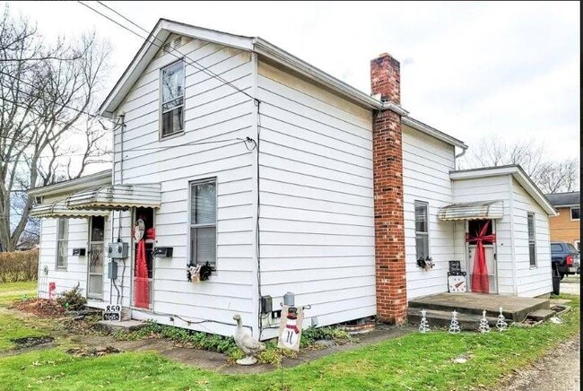 Foto del edificio - 857 Wales Rd NE