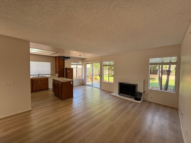 Building Photo - Wonderful 4 Bedroom 2-story Townhome in "F...