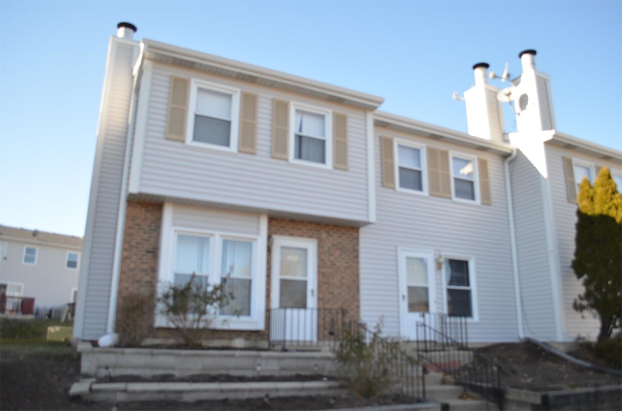 Primary Photo - 1724 N Marywood Ave