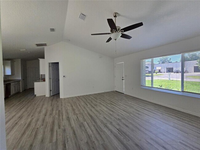 Building Photo - 1781 NE 6th Ave