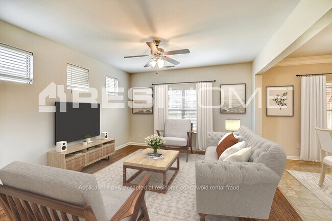 Building Photo - 5032 Kensington Place