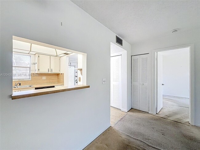 Building Photo - 6750 Royal Palm Blvd