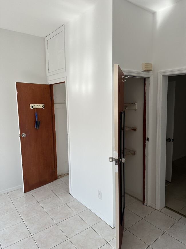 Foto del edificio - 8751 24th Ave
