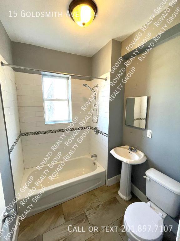 Building Photo - 15 Goldsmith Ave- 2 bedroom in Newark