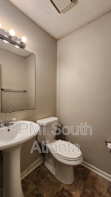 Foto del edificio - 834 Ridge Ave