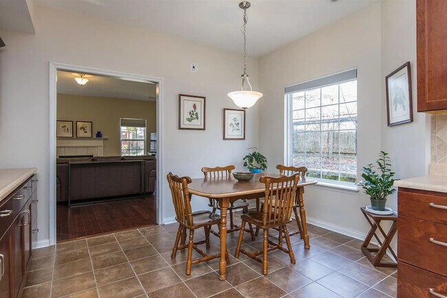 Building Photo - 4616 Landing Dr