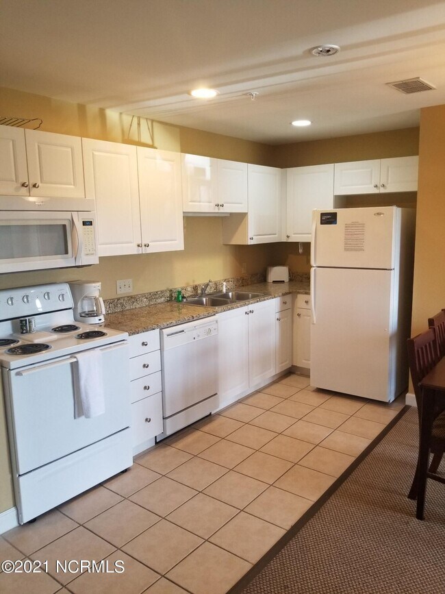 Foto del edificio - 526 Little River Farm Blvd
