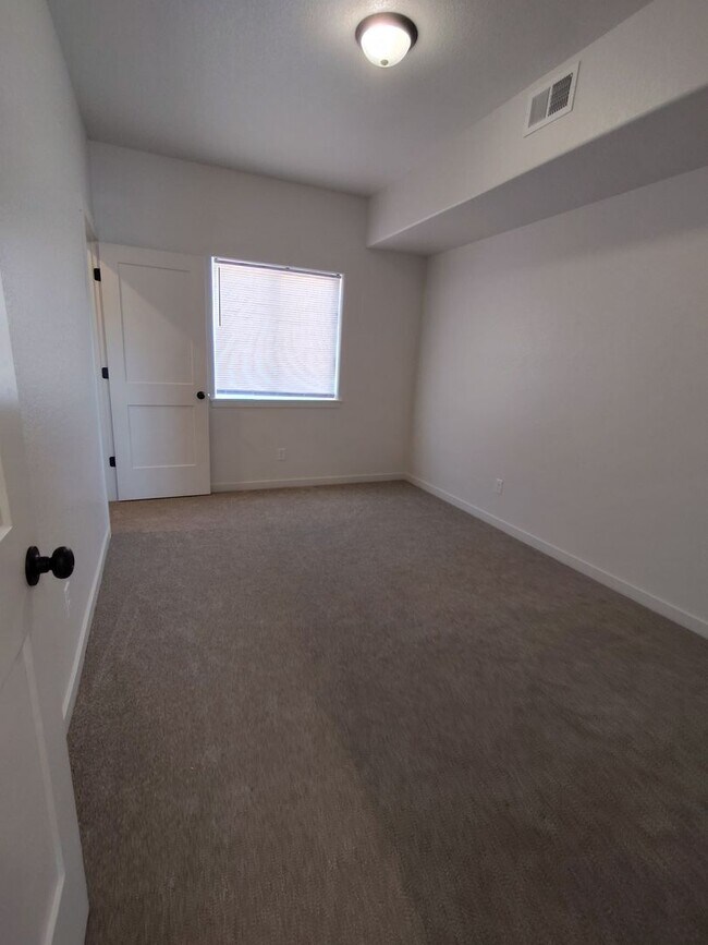 Foto del edificio - Brand New Home For Rent- 3Bd, 2Ba, 2 Car G...