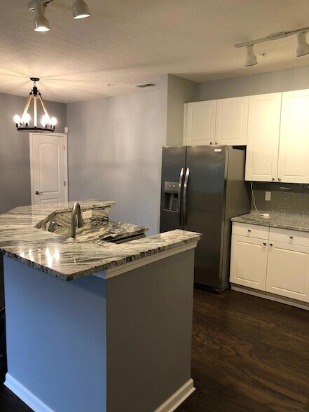Foto principal - 7728 Essex Gate Drive S Unit 7728
