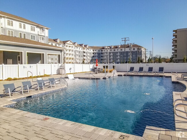 Piscina - Pinewell Station