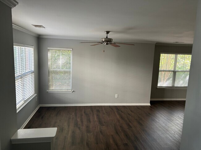Foto del edificio - 3317 Weston St