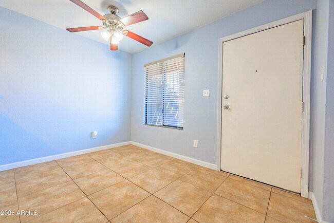 Building Photo - 1241 N 48th St