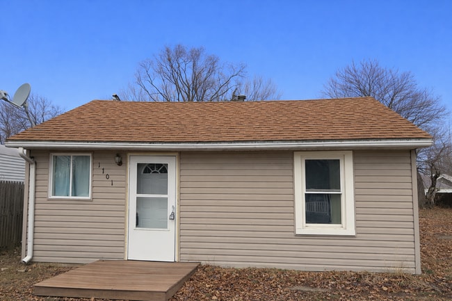 Building Photo - 1701 English St