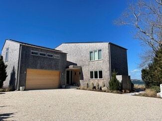 Building Photo - 495 N Parish Dr