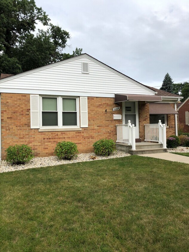 Foto principal - 3609 22nd Ave