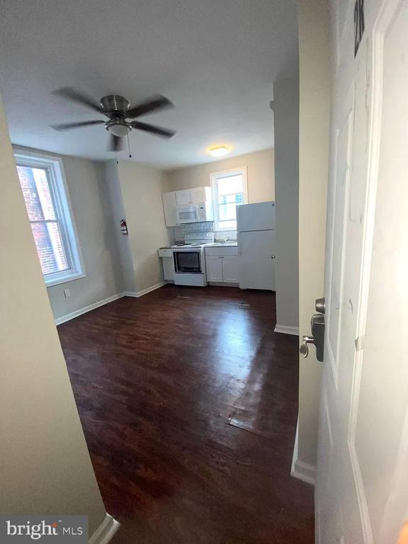 Foto del edificio - 1464 N 52nd St