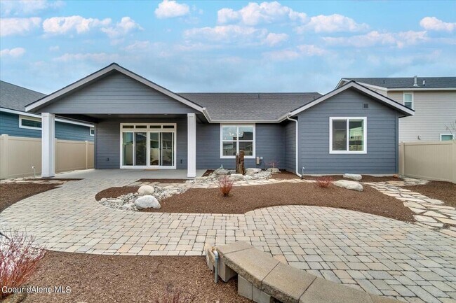 Back patio - 4603 E Corsac Fox Ave
