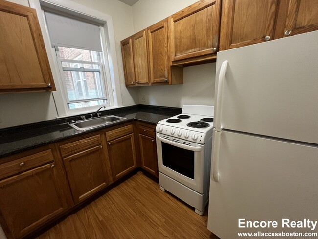 Building Photo - 48 Lancaster Ter