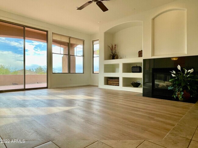 Foto del edificio - 11539 E Raintree Dr