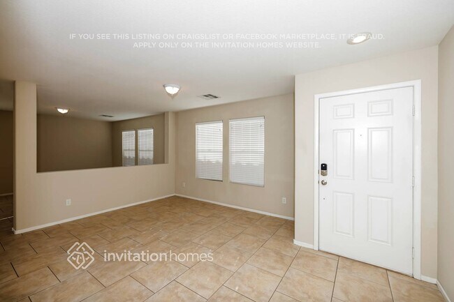 Building Photo - 9548 Glen Iris St