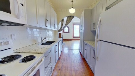 Photo du bâtiment - 71 Spadina Rd