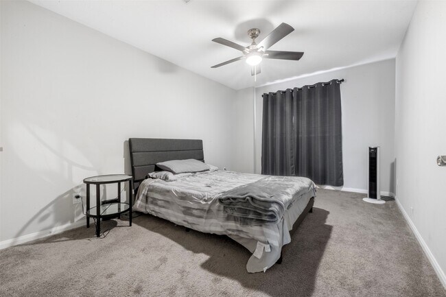 Building Photo - 1413 TX-146