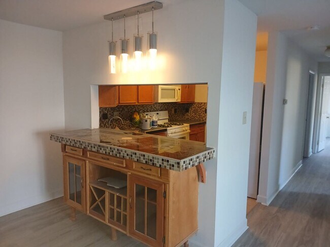 Building Photo - NORTH WALES 2BR WOOD HOLLOW CONDO AVAIL. IMMEDIATELY!