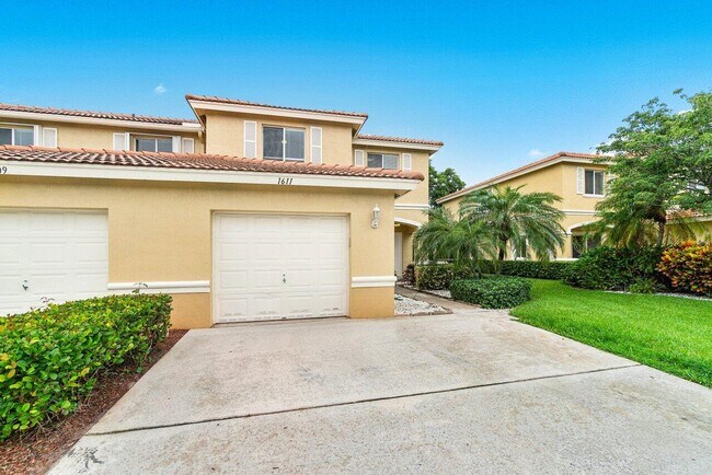 Building Photo - 1611 Cetona Dr