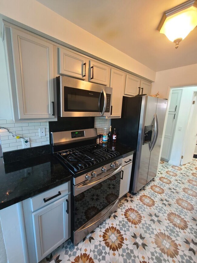 Foto del edificio - Updated 1Bd/1Ba Condo in Gated Community i...